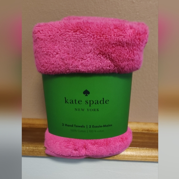 NWT! Kate Spade Set Of 2  Hand Towels - Hot Pink - 100% Cotton - 16" X  30" - Picture 1 of 2